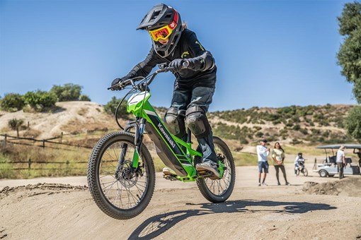 2027 Kawasaki ELEKTRODE 20
