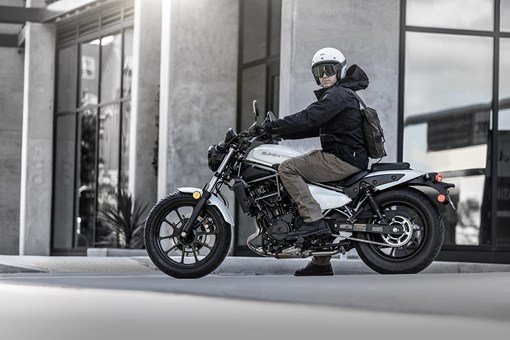 2027 Kawasaki ELIMINATOR SE
