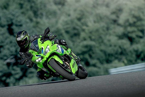 2026 Kawasaki NINJA ZX-4RR