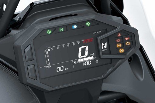 2026 Kawasaki KLE 500 SE - Pearl Blizzard image 10