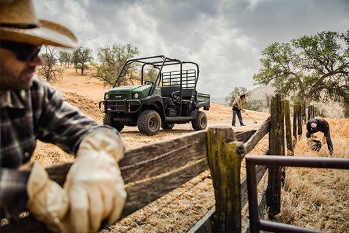 2026 Kawasaki Mule™ 4010 Trans4x4® - Dark — photo 5