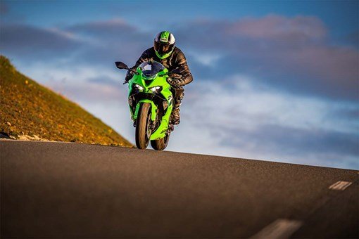 2026 Kawasaki Ninja® ZX-6R KRT - Lime — photo 5