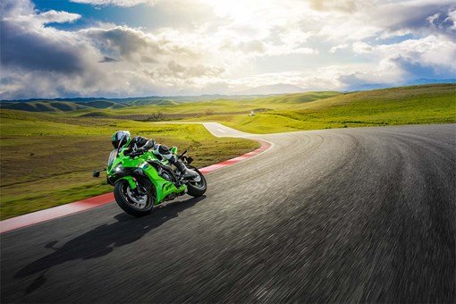 2026 Kawasaki Ninja® ZX-6R KRT - Lime image 8